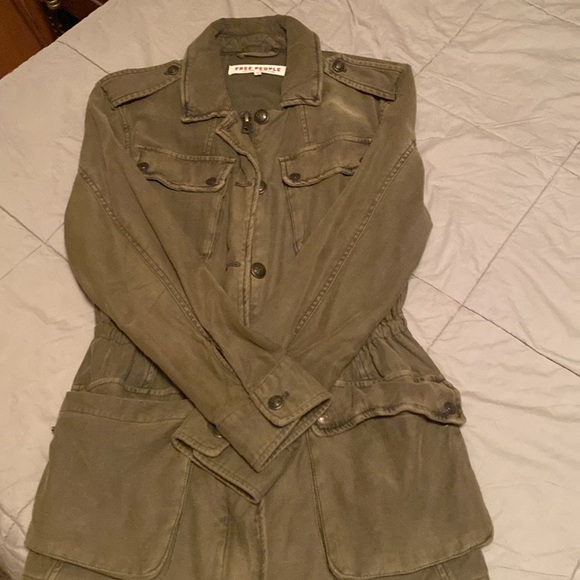 Free People army green utility jacket - Picture 5 of 7